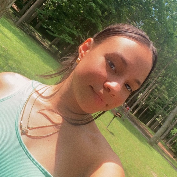 Meet your Posher, Hayna - Picture 1 of 1